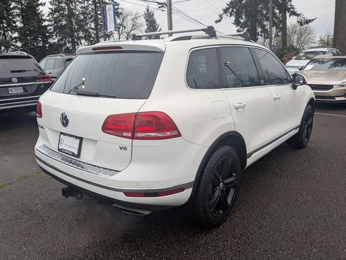 2017 Volkswagen Touareg V6 Wolfsburg Edition