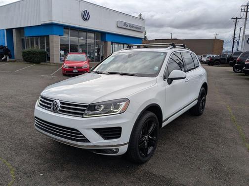 2017 Volkswagen Touareg V6 Wolfsburg Edition