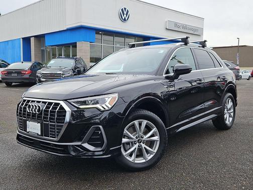 2023 Audi Q3 45 S line Premium Plus
