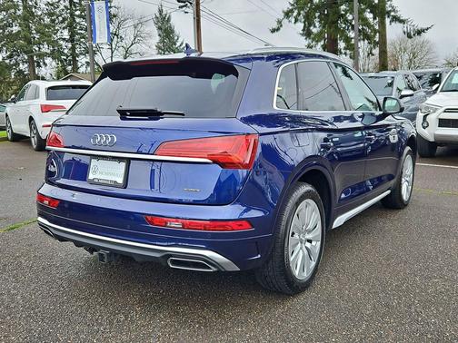 2022 Audi Q5 45 S line Premium Plus
