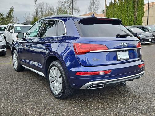 2022 Audi Q5 45 S line Premium Plus