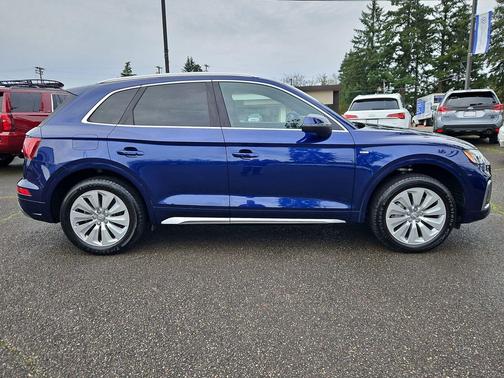 2022 Audi Q5 45 S line Premium Plus