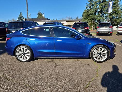 2019 Tesla Model 3 Long Range