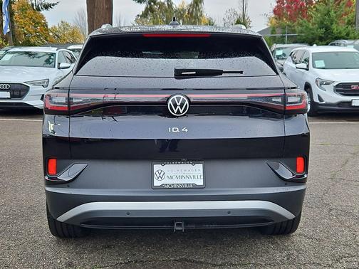 2023 Volkswagen ID.4 Pro S Plus