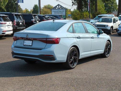 2025 Volkswagen Jetta 1.5T SE