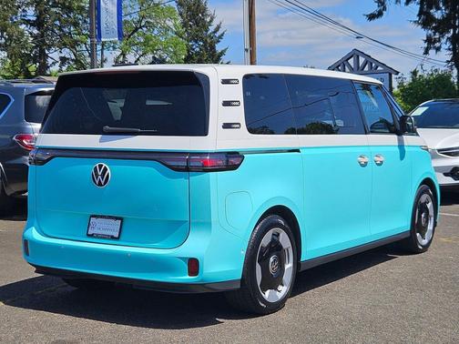 Candy White 2025 Volkswagen ID. Buzz Pro S