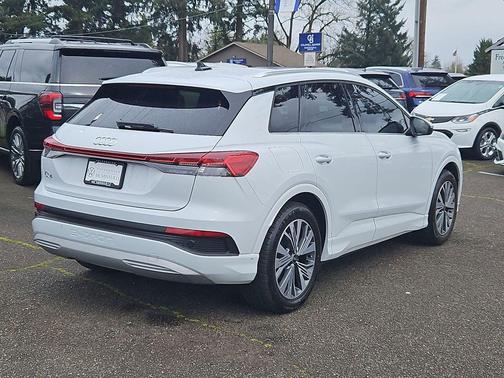 2023 Audi Q4 e-tron Premium Plus 40 RWD