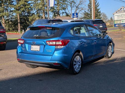 2017 Subaru Impreza 2.0i