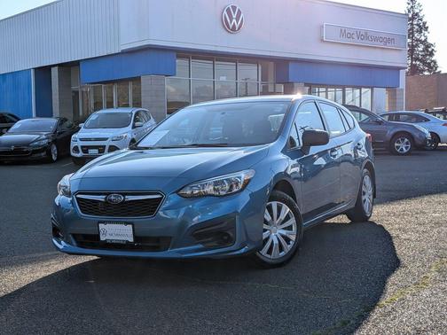 2017 Subaru Impreza 2.0i