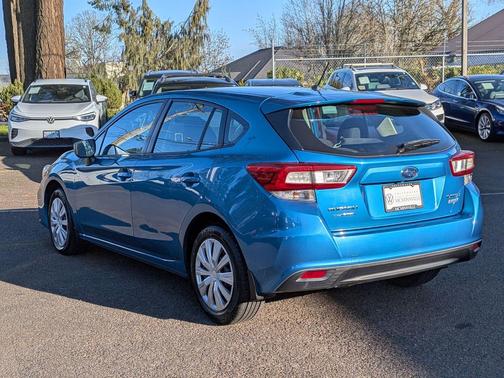 2017 Subaru Impreza 2.0i