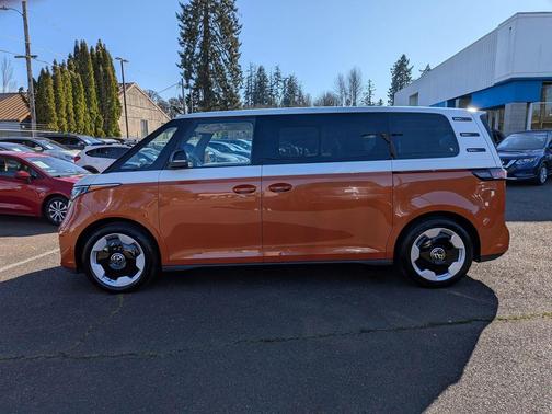 Energetic Orange 2025 Volkswagen ID. Buzz Pro S Plus with 4MOTION