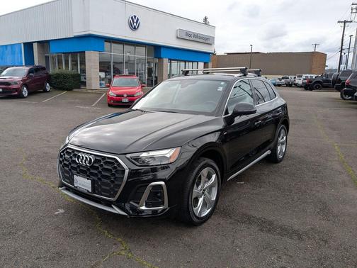 2022 Audi Q5 45 S line Premium Plus