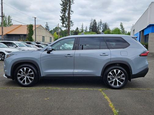 Cement 2026 Toyota Grand Highlander Hybrid Limited MAX