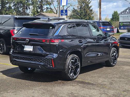 2026 Volkswagen Tiguan 2.0T SEL R-Line 4MOTION