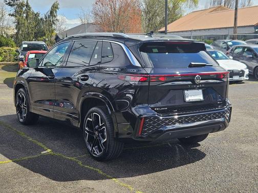 2026 Volkswagen Tiguan 2.0T SEL R-Line 4MOTION