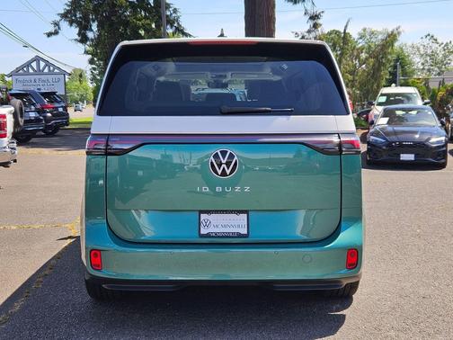 Mahi Green 2025 Volkswagen ID. Buzz 1st Edition