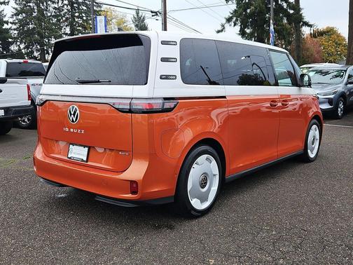 2025 Volkswagen ID. Buzz 1st Edition with 4MOTION