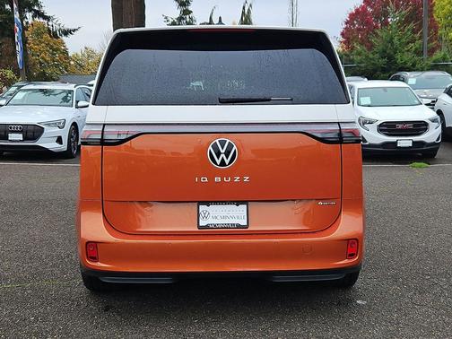 2025 Volkswagen ID. Buzz 1st Edition with 4MOTION