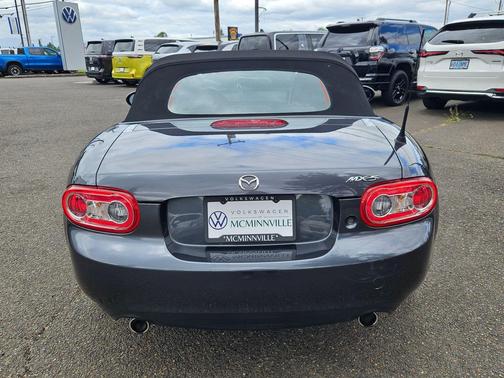 2015 Mazda MX-5 Miata Sport