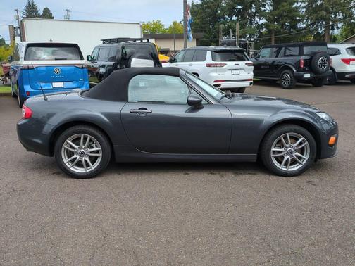 2015 Mazda MX-5 Miata Sport