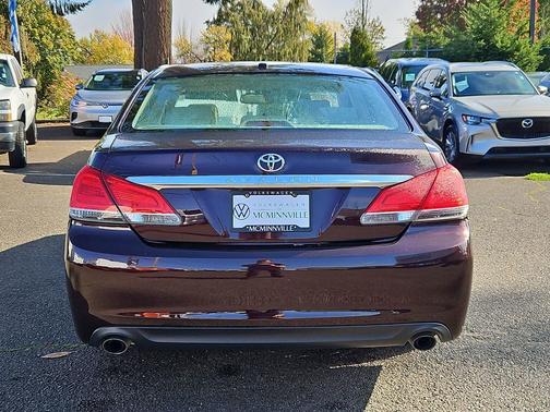 2011 Toyota Avalon Base