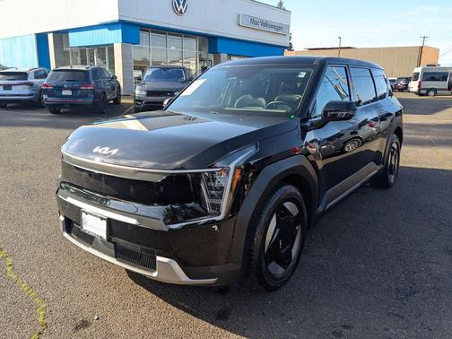 2024 Kia EV9 Light Short Range