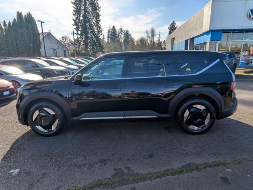 2024 Kia EV9 Light Short Range