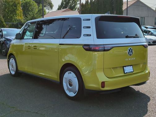 2025 Volkswagen ID. Buzz 1st Edition with 4MOTION