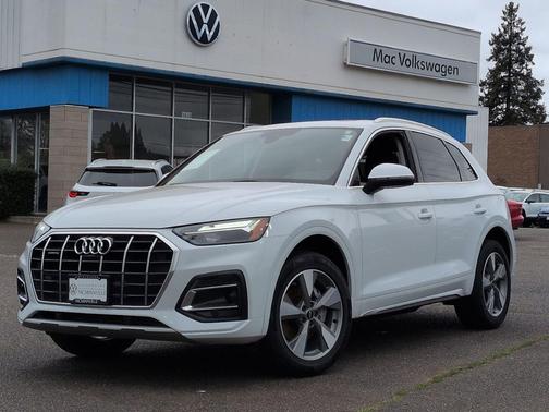 2023 Audi Q5 40 Premium Plus