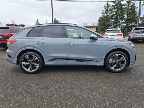 2024 Audi Q4 e-tron Premium 50 quattro