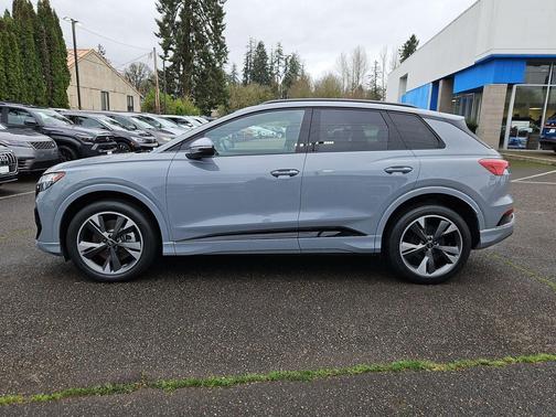 2024 Audi Q4 e-tron Premium 50 quattro