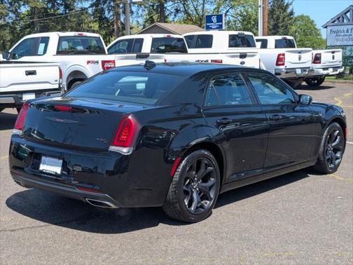 2021 Chrysler 300 S