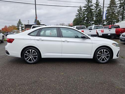 2025 Volkswagen Jetta 1.5T Sport