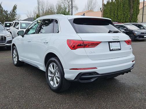 2023 Audi Q3 45 S line Premium Plus