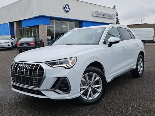 2023 Audi Q3 45 S line Premium Plus