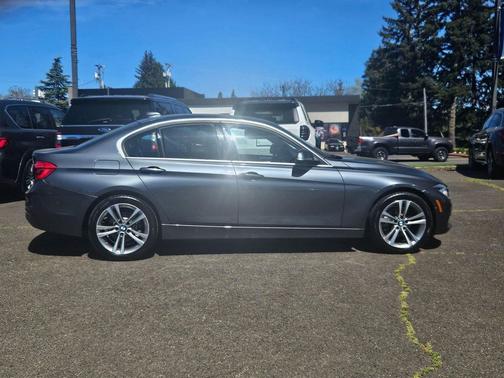 Mineral Gray Metallic 2018 BMW 330 xDrive