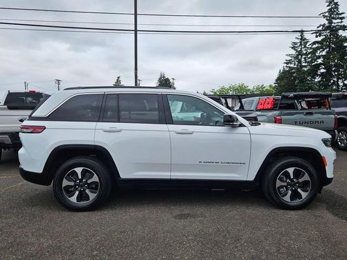 Bright White Clearcoat 2024 Jeep Grand Cherokee 4xe Base