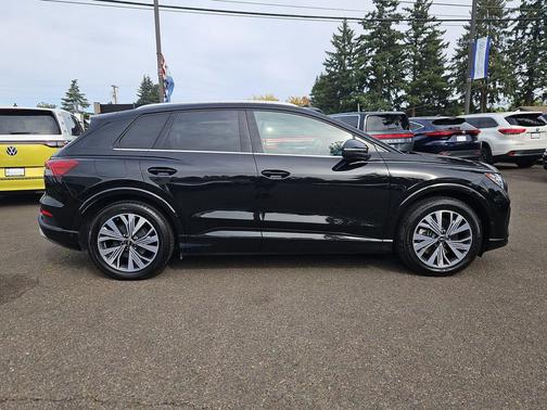 2023 Audi Q4 e-tron Premium Plus 40 RWD