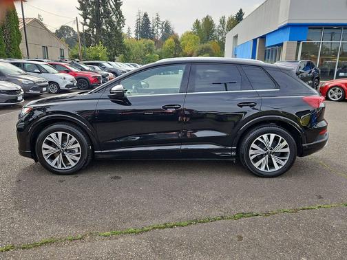 2023 Audi Q4 e-tron Premium Plus 40 RWD