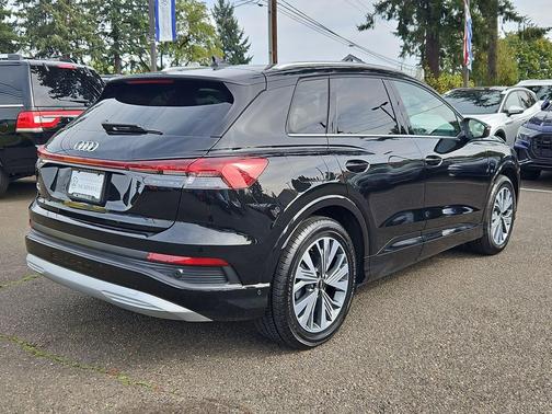 2023 Audi Q4 e-tron Premium Plus 40 RWD