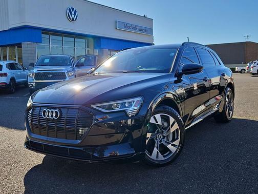 2021 Audi e-tron Premium