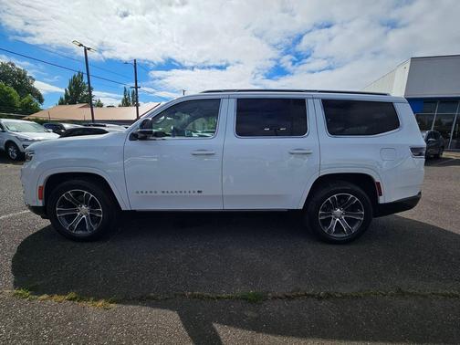 Bright White Clearcoat 2023 Jeep Grand Wagoneer 4x4