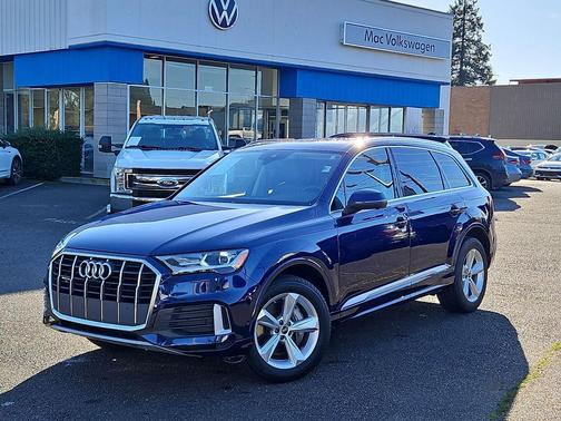 2022 Audi Q7 45 Premium