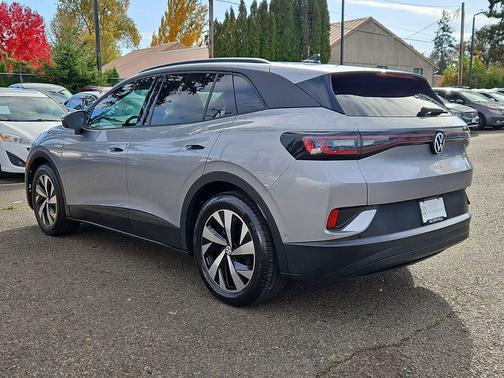 2023 Volkswagen ID.4 Pro