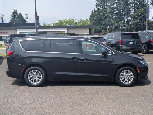 2018 Chrysler Pacifica LX
