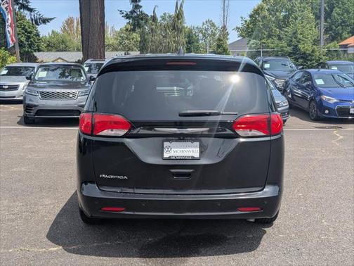 2018 Chrysler Pacifica LX