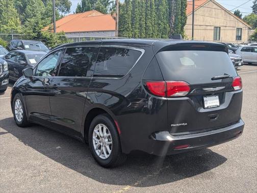 2018 Chrysler Pacifica LX
