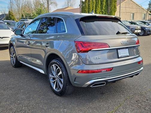 2023 Audi Q5 45 S line Premium Plus