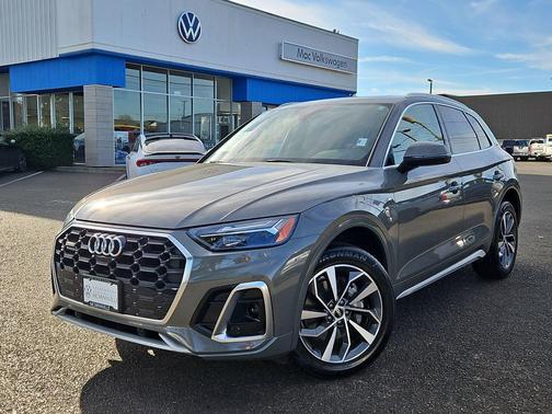 2023 Audi Q5 45 S line Premium Plus
