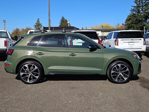 District Green Metallic 2023 Audi SQ5 3.0T Premium Plus